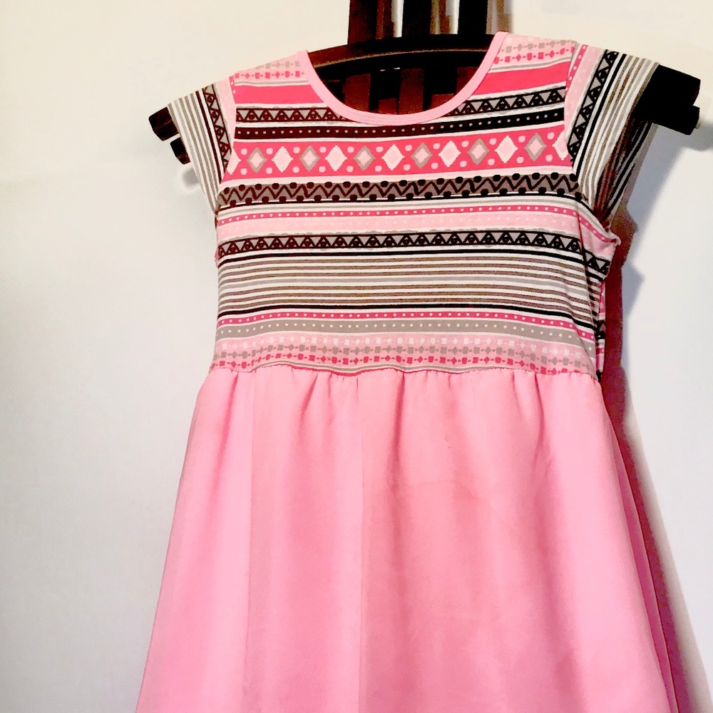 Multi Pink, Black and Gray Sheer Fall Bottom